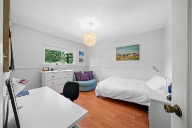13182 15 AVENUE, Surrey, B.C.