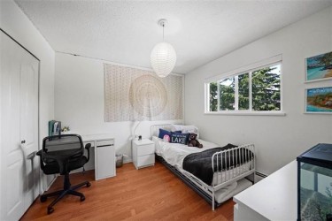 13182 15 AVENUE, Surrey, B.C.