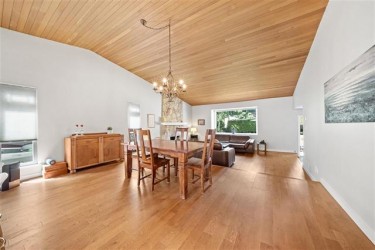 13182 15 AVENUE, Surrey, B.C.