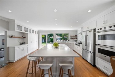 13182 15 AVENUE, Surrey, B.C.